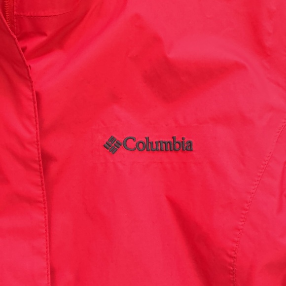 Ladies Columbia rain Jacket - Picture 2 of 5